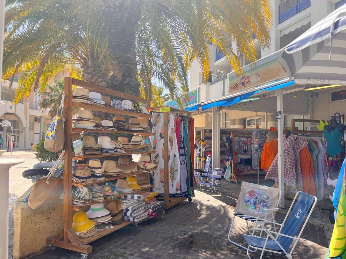 Appartement 2P, 4 Couchages, Terrasse Et Salon De Jardin A 200M De La Plage, Frejus - Fr-1-226A-22 المظهر الخارجي الصورة