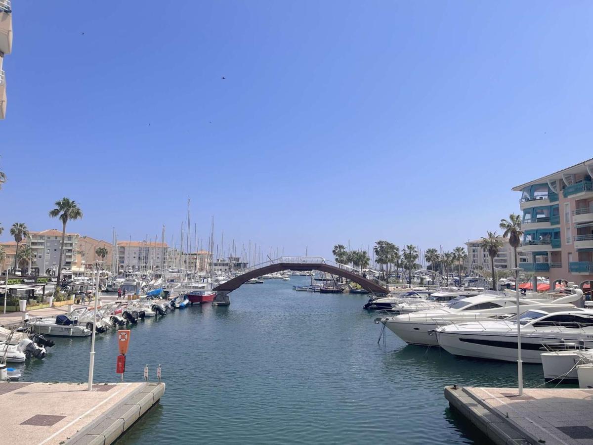 Appartement 2P, 4 Couchages, Terrasse Et Salon De Jardin A 200M De La Plage, Frejus - Fr-1-226A-22 المظهر الخارجي الصورة